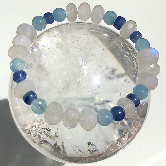 SOLD OUT - Picture 4 of 5